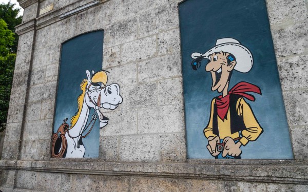 Angouleme 13 stripmuur vakantie Frankrijk in Poitou-Charentes.jpg
