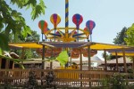 Coccinelle 12 kidparc animatie Frankrijk vakantiepark chateau de salles luxe villa kinderen.jpg
