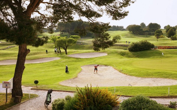 JDG golf 8 Jardin du Golf Frankrijk Provence Ardeche greenfee vakantievilla luxe resort zwembad.jpg