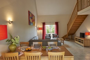 WDDL 9 Frankrijk vakantiehuis resort luxe Dordogne kinderen kidsclub nederlands tennis wandelen.jpg