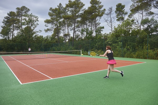 Vallee F 7 st Baume Frankrijk vakantiepark luxe villa's tennis golfresort Provence Middellandse zee