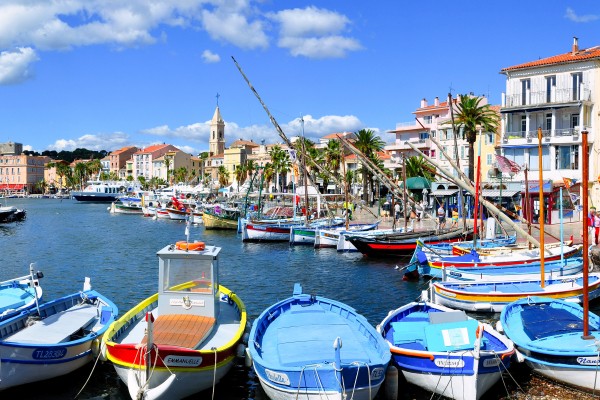 Sanary sur mer 1a Provence zuid Frankrijk vakantie luxe villa toerisme Middellandse zee haven.jpg