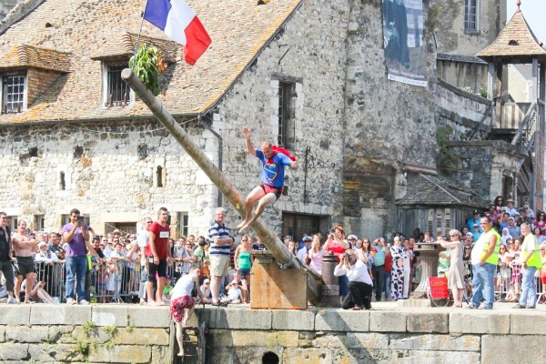 Fete nationale 4 quatorze juillet 14 juli Frankrijk vakantie feest bastide defile vuurwerk.jpg