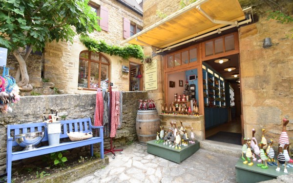 Villefranche 2 Perigord Frankrijk vakantie kastanje Dordogne villa bastide.jpg