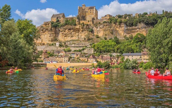 Beynac 31S Cazenac chateau Frankrijk Dordogne beaux village kasteel vakantie toerisme.jpg