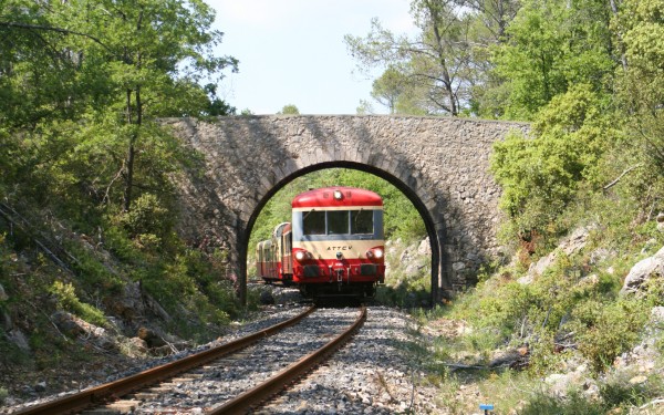 Trein 3 toeristisch Provence verte Var train Brignoles carnoules st Anastasie issole vakantie tour M