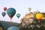 Montgolfiades 8 Frankrijk vakantiepark zwembad villa luxe kinderen uitzicht restaurant dorpjes fran