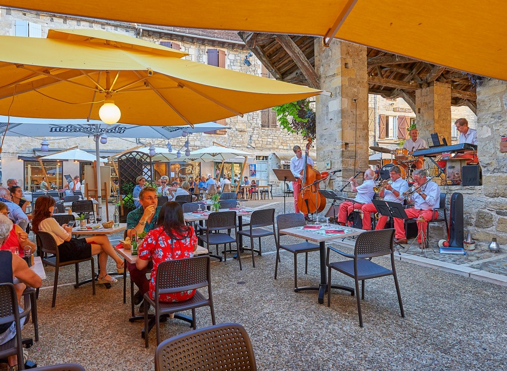 Lanzac vakantiepark 30S Frankrijk Dordogne Lot vakantiehuis luxe zwembad animatie restaurant toerism