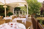 Restaurant DLF 8 Frankrijk luxe vakantiehuis poitou charente les forges le bois senis villa.jpg