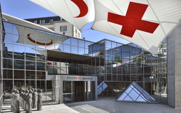 Geneve 12 Frankrijk zwitserland Rode kruis Dunant vakantie alpen luxe appartement.jpg