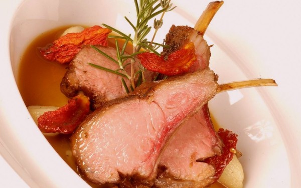 Restaurants DDL 5 Frankrijk agneau hotel vakantiepark luxe villa zwembad senioren.jpg