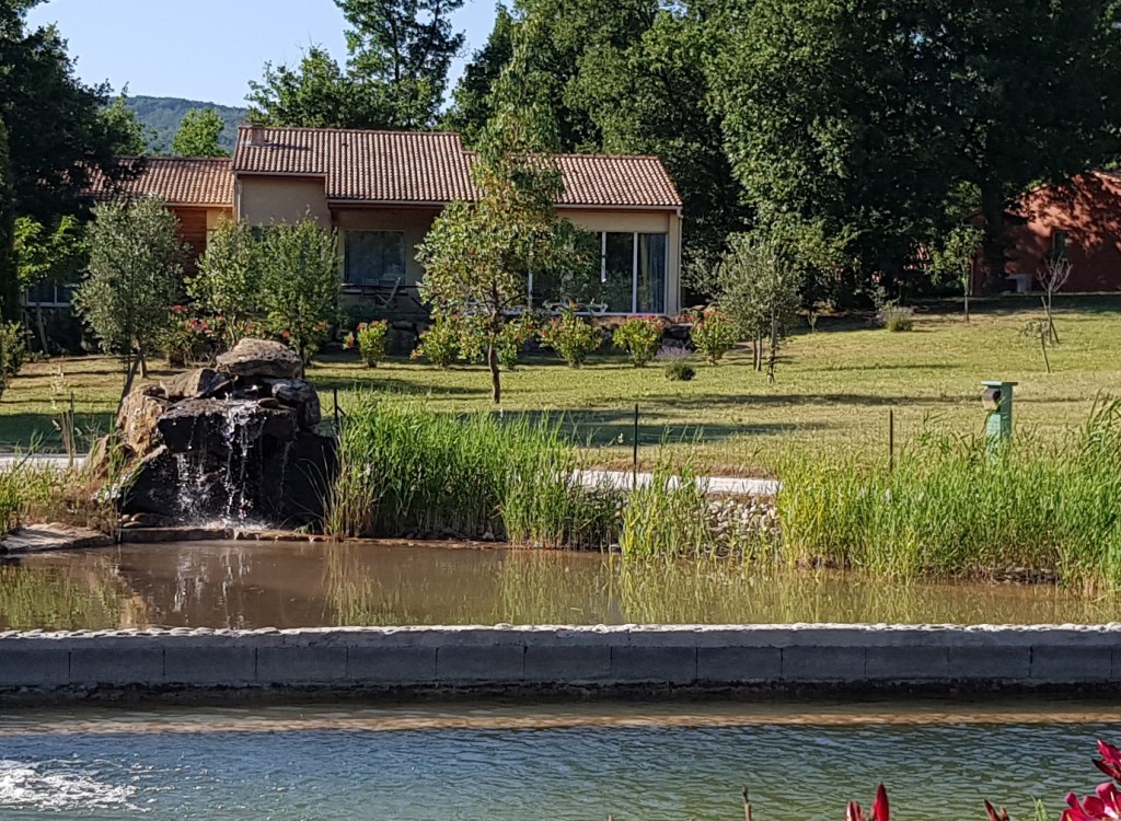 Espinet quillan residence de vacances vakantiepark bij middellandse zee en pyreneeen met zwembaden e