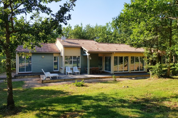 Espinet Frankrijk quillan vakantiepark residence tourisme frankrijk languedoc zwembad wellness anima