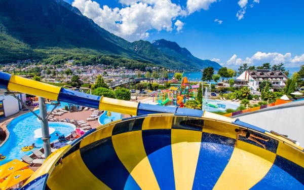 Aquaparc Bouveret 1 waterpark aan meer van Geneve tijdens vakantie in Frankrijk met kinderen.jpg