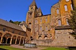 Conques 5 Frankrijk Dordogne midi pyrenees vakantiepark luxe villa kerk eglise animatie.jpg