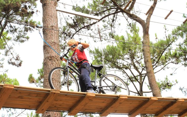 Biscarrosse aventure 12 Frankrijk kust Aquitaine chateau de salles zee strand vakantiehuis luxe.jpg