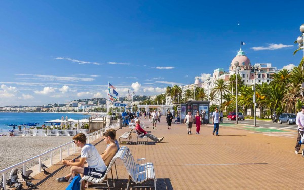 Nice 3 zuid Frankrijk cote d azur vakantie Provemce luxe villa promenade anglais strand.jpg