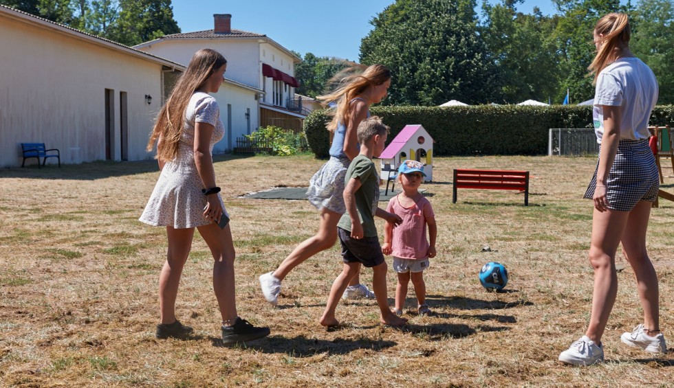 Faciliteiten 15 Chateau de Salles Bordeaux Frankrijk vakantiepark luxe villa animatie zwembad kinder