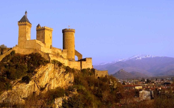 Katharen 3 chateau pays cathare puilaurens montsegur foix vakantiehuis kust Frankrijk aude villa.jpg