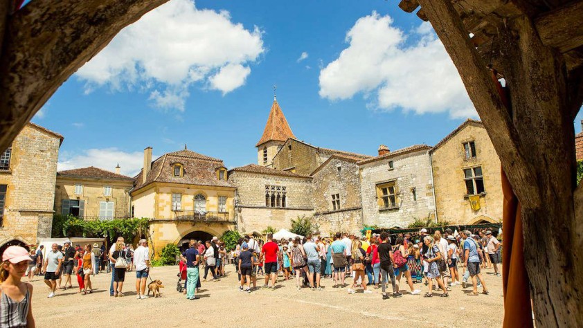 Route 6 Monpazier bastide Frankrijk vakantie route Dordogne Lot.jpg
