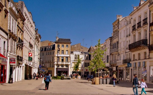 Toeristische plaats 7 Saumur Frankrijk Niort Poitiers Rochelle gezin shoppen  vakantiepark zwembad w