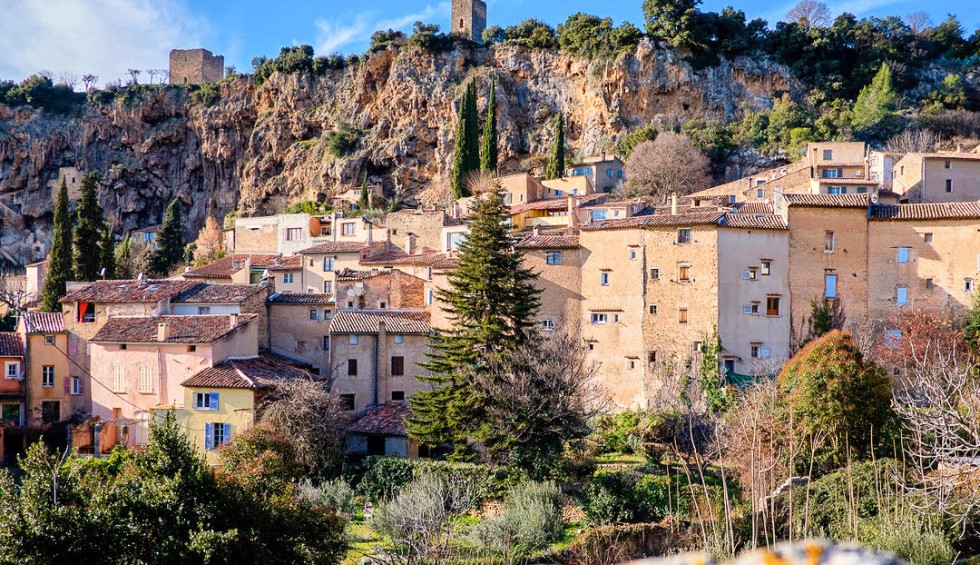 Cotignac 7a Provence verte Frankrijk Var villa vakantiehuis rots grotten.jpg
