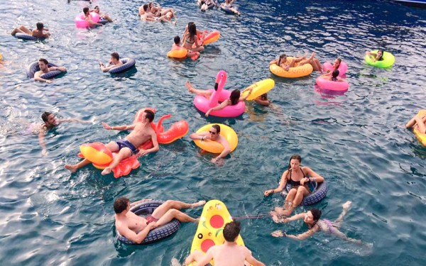 Boottocht 14 Frankrijk Middellandse zee Provence Cote d'azur Languedoc vanuit Argeles, esterel Canne