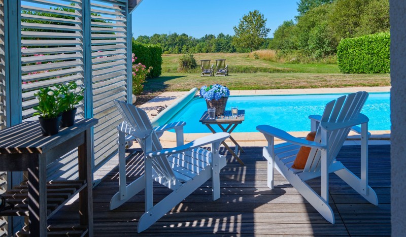 Forges 13 Vieille Vigne zwembad luxe villa vakantiehuis park Frankrijk Poitou Charentes.jpg