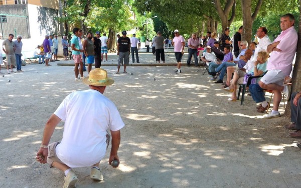 petanque 9 Frankrijk jeu de boules vakantiepark luxe villa zwembad Provence Dordogne.jpg