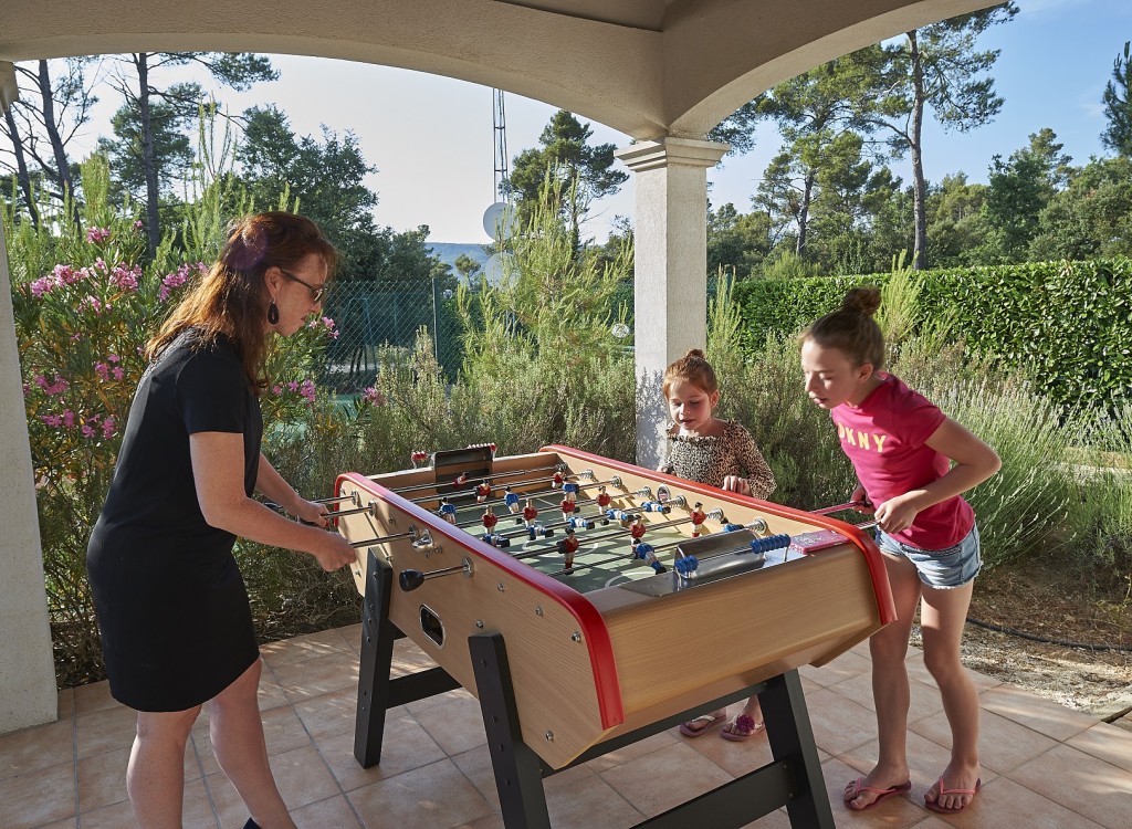 Vallee F 11 st Baume Frankrijk vakantiepark luxe villa's kidsclub Provence kinderen animatie zee str