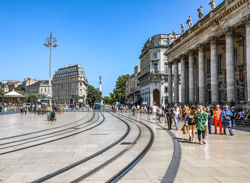 Bordeaux 27S1 Frankrijk centre vakantiehuis luxe villa chateau de salles restaurant zwembad.jpg