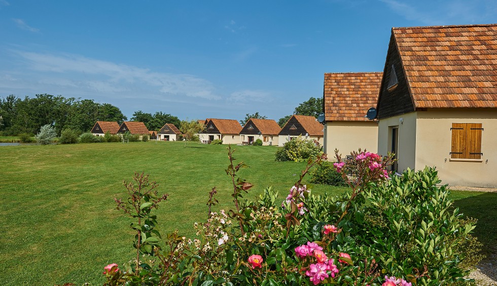 Le Lac Blue 1 SS1 vakantiepark Frankrijk luxe vakantiehuizen zwembad airco Rocamadour.jpg