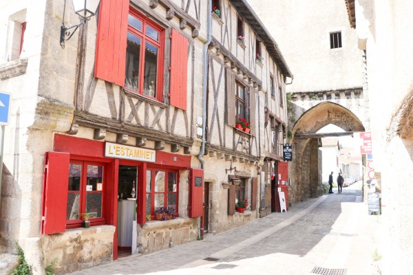 Parthenay 11 Gatine vakantie villa forges luxe festival ludique poitou charentes.jpg