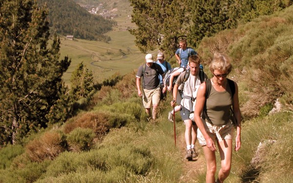 Pyreneeen B5 Pyrenees Oustal del Carlat wandelen recreatiemeer vakantiepark luxe wellness gite Frank
