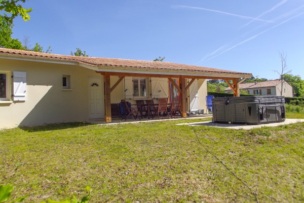 Etang villa 18 1 vakantiehuis met jacuzzi.jpg