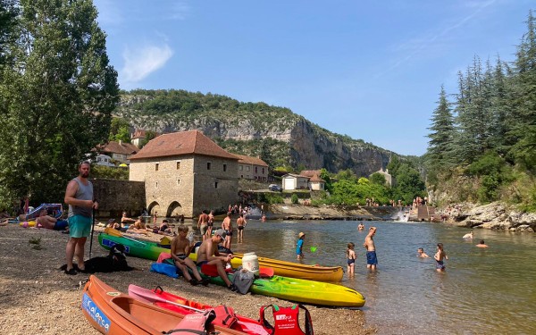 Kano Lot 9 varen vallei van de Lot Dordogne vakantie Frankrijk vakantiehuis zwemmen.jpg