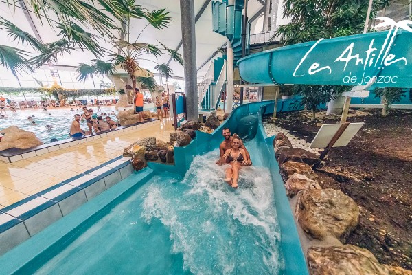 Antilles Jonzac 3 waterpark zwembad wellness tijdens vakantie in Frankrijk.jpg