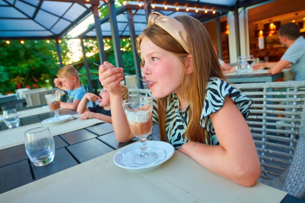 Restaurant 8 Village des Cigales Mauroux Dordogne Frankrijk vakantiehuis.jpg