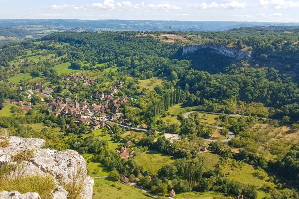 Frankrijk Autoire 7 Dordogne Lot vakantiepark luxe villa plus beaux vilage france bergen.jpg