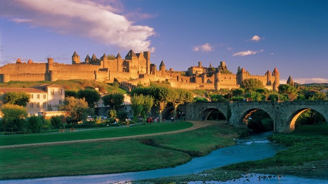 Carcassonne A1 Cite Frankrijk Languedoc cammazes carlat vakantiepark kust zee strand villa zwembad.j