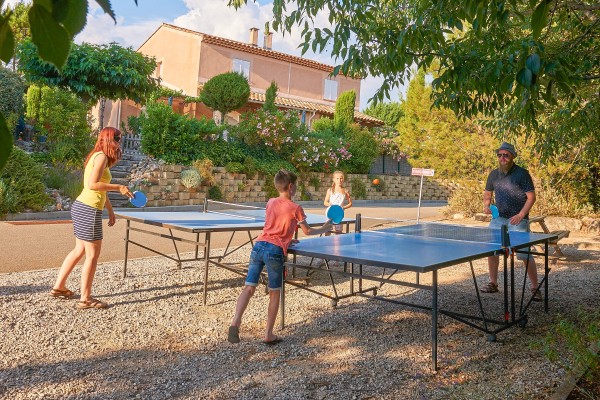 Jardin du Golf f6a Provence vakantiepark middellandse zee Frankrijk luxe villa tafeltennis table.jpg
