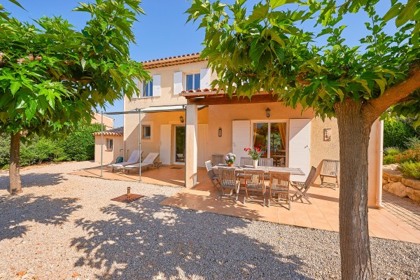Jardin du Golf 6p.vr. 1b luxe villa Frankrijk Provence middellandse zee zwembad Nans les Pins.jpg