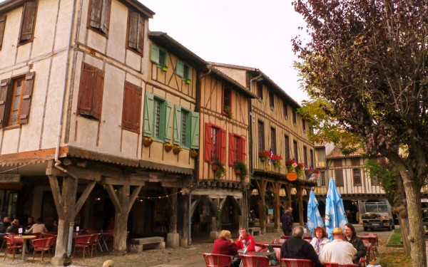 Mirepoix B20 Frankrijk Languedoc vakantiehuis luxe feest pommes ariege terras katharen franse sfeer