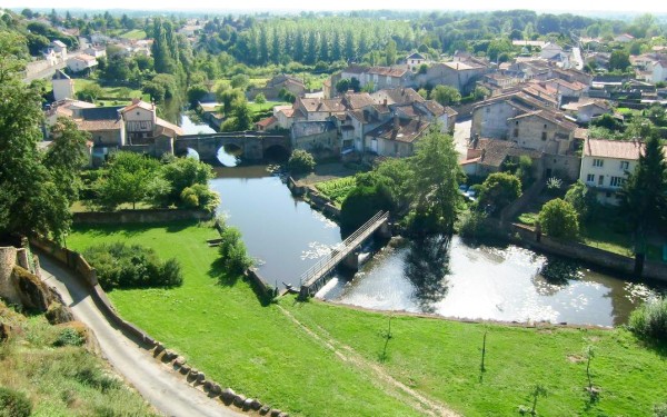 Parthenay 16 Gatine vakantie villa forges luxe festival ludique poitou charentes.jpg