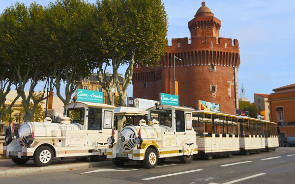 Perpignan 12 Frankrijk Roussillon vakantie occitanie middellandse zee trein toeristisch.jpg