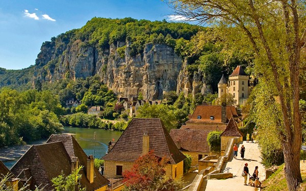 Wandelen Dordogne 1 vakantiehuis Frankrijk kastelen natuur toeristische dorpjes.jpg