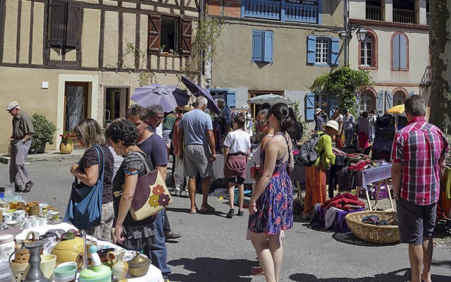 Dordogne feesten 8 vide grenier.jpg