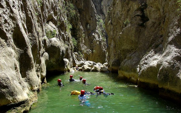 Gorges de galamus 2b Languedoc antoine pelgrimage rots kloof canyoning wandelen toerisme.jpg