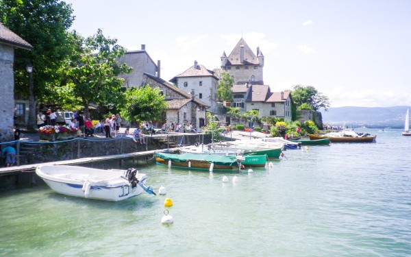 Meer van Geneve 11 lac leman vakantie Frankrijk portes du soleil luxe villa appartement.jpg