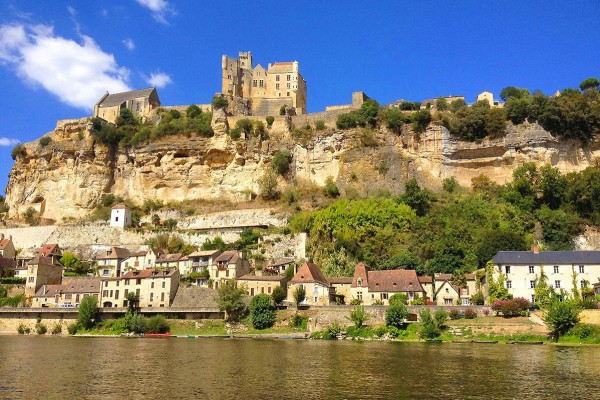 Beynac 1 Cazenac chateau Frankrijk Dordogne beaux village kasteel vakantie toerisme.jpg